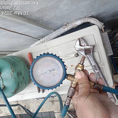 JASA CUCI AC PASAR REBO BEKASI _ 085716070243